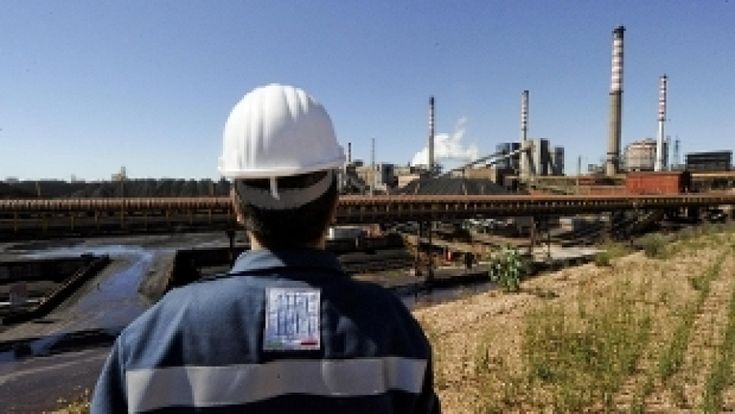 Crisi industriali: tagli all’orario e chiusure, in fumo 272 milioni di reddito
