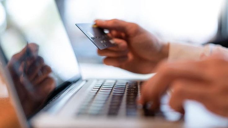 Online e negozi, sfida per la convergenza