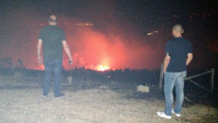 Foggia, in fiamme il Monte Cornacchia: "E' il tetto di Puglia, distrutti 40 ettari"