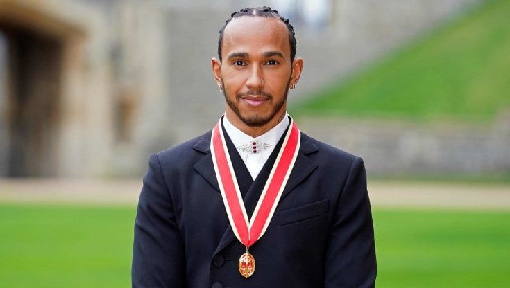 F1, Hamilton si consola con il titolo di baronetto