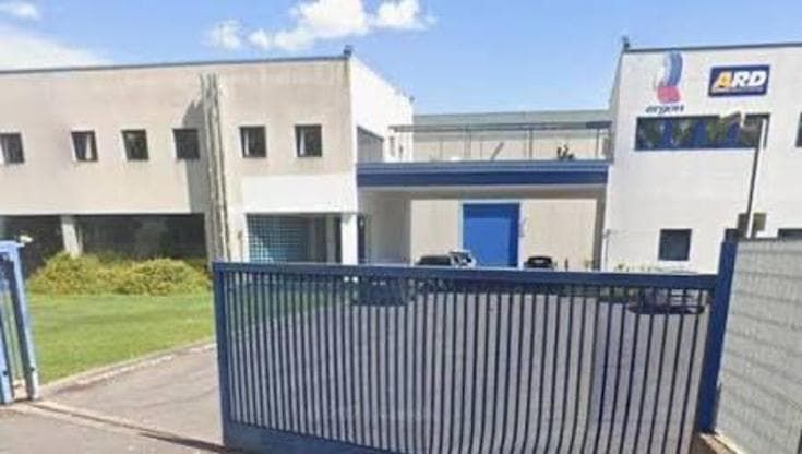 Incidente sul lavoro a Belpasso: operaio precipita da quattro metri, è in condizioni critiche