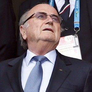 Rivoluzione Blatter: s&igrave; alla moviola in campo