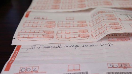 Lombardia, rubavano ricette per rivendere farmaci all'estero: dodici arresti