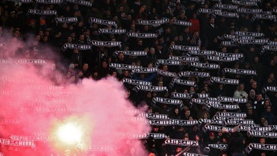 Roma, due tifosi tedeschi aggrediti  Trastevere dopo il match contro la Lazio