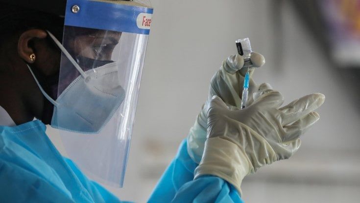 Coronavirus, in Piemonte è arrivata la variante Omicron. Oggi 1310 nuovi positivi