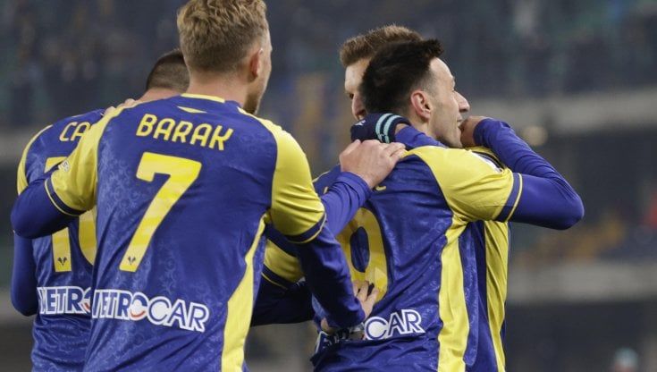 Verona-Bologna 2-1: Kalinic completa la rimonta, gialloblù in zona Europa League