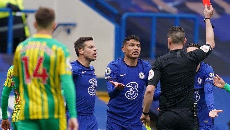 Premier, il Manchester City vince a Leicester. Cade il Chelsea, colpo Liverpool
