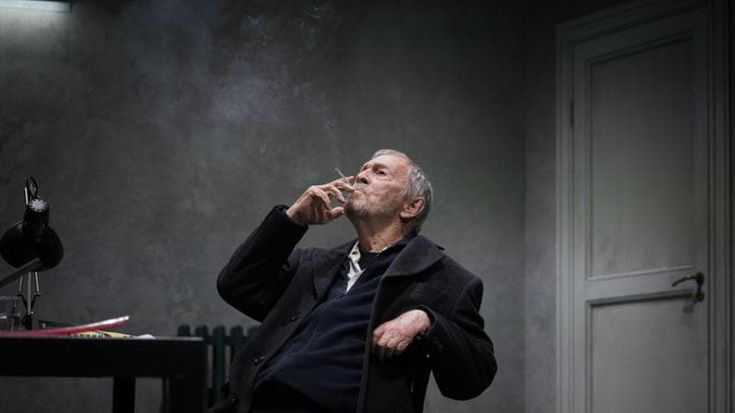 I riti dietro le quinte e il palco: Umberto Orsini, ritratto d’attore