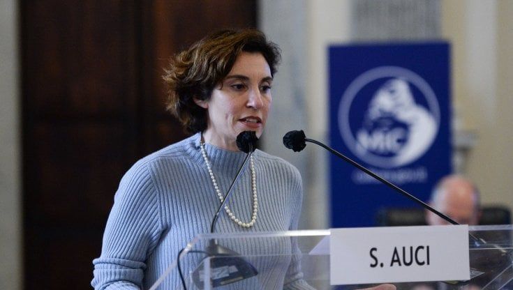 Intervista a Stefania Auci: "Chi pirata libri non rispetta il lavoro degli altri"