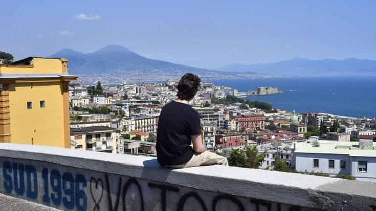 Elezioni Regionali, in Campania pochi giovani in lista: “Generazione Z ostacolata dalle clientele”