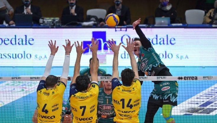 Volley, Superlega: Perugia vince a Modena, Civitanova senza problemi