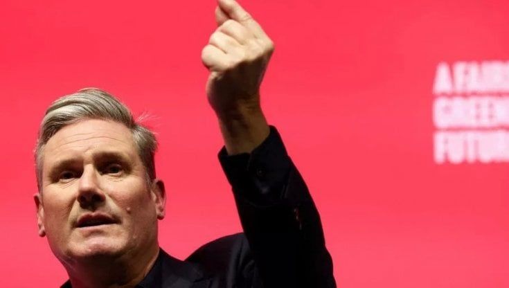 Regno Unito, resa dei conti nel Labour: Starmer valuta l'espulsione di Corbyn 