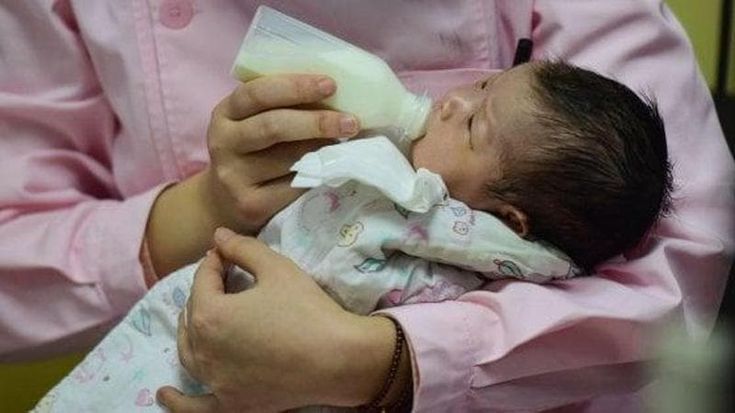 La mossa della Cina: per incentivare le nascite aumenta l’Iva sui contraccettivi