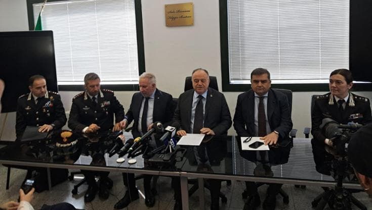 Clan Zagaria, sequestro da 40 milioni a Dubai e Tenerife. A Caserta complicità politici su appalti