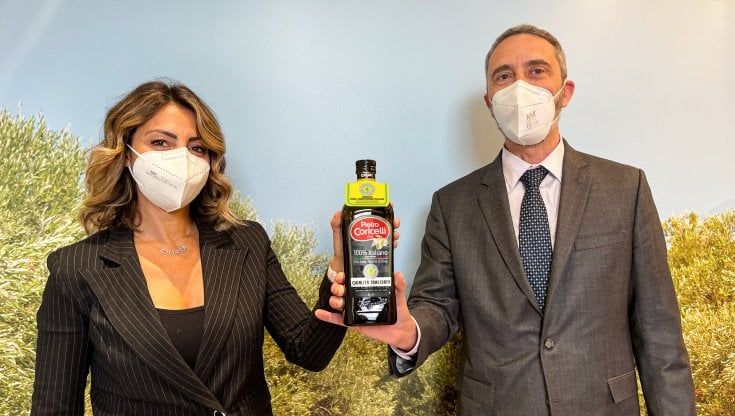 Conad, arriva il primo olio evo made in Italy di Coricelli