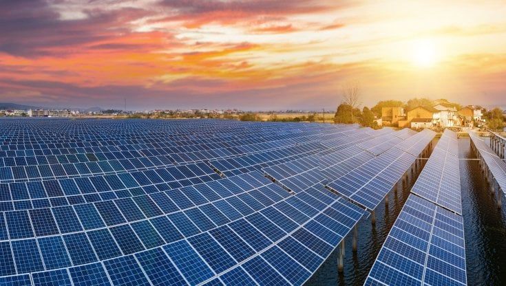 Energia, le mani dei privati sull'Isola: sole, vento, poche regole e molti affari