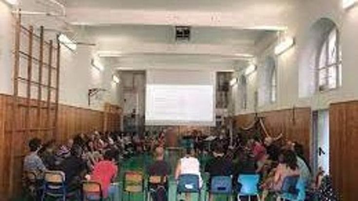 Topi e cantieri alla "Don Milani" di Genova: si rimane in classe appena due ore