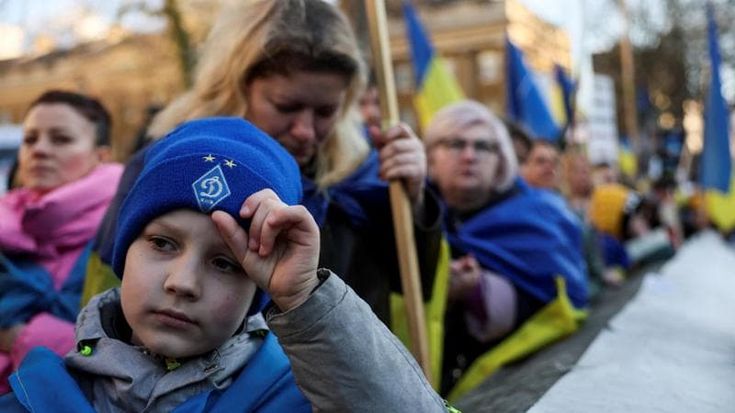 Cresce la rabbia di Kiev dopo le ultime mosse di Zelensky: “Vogliono umiliarci”
