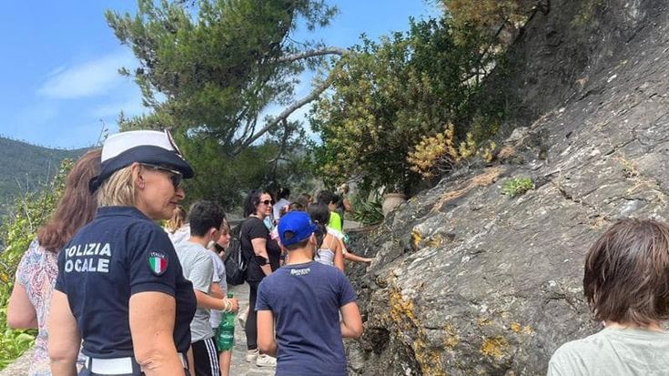 Cinque Terre, a scuola di tradizioni: anziani in cattedra a Monterosso