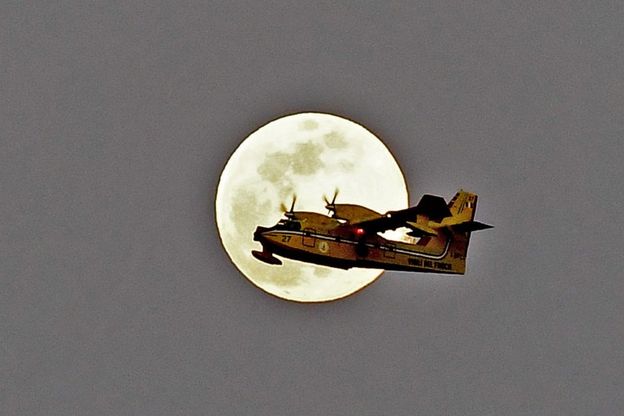 La super luna di Napoli 