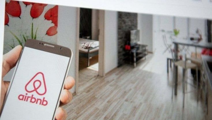 Airbnb, la Corte di Giustizia Ue boccia il ricorso. La piattaforma deve raccogliere le tasse per conto degli utenti