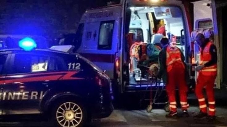 Prova a salvare l’amico ma cade, grida aiuto e muore: dramma della solitudine a Carini