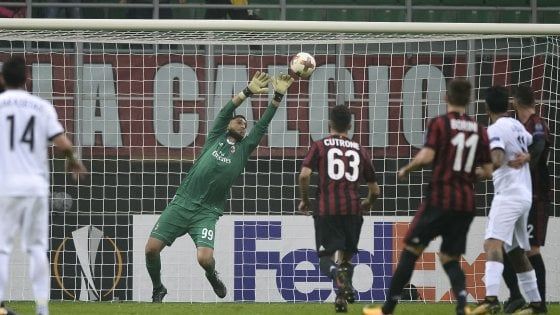 Milan-Aek Atene 0-0, fischi e sbadigli a San Siro