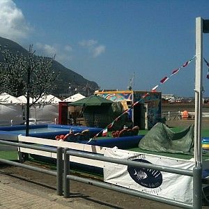Castellammare si divide<br />il lungomare diventa suk