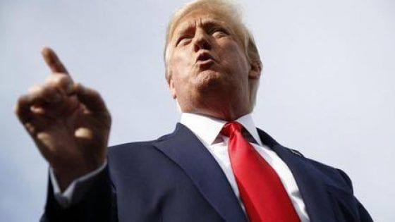 Impeachment, senatore chiave è contrario ai testimoni. Trump forse oggi assolto