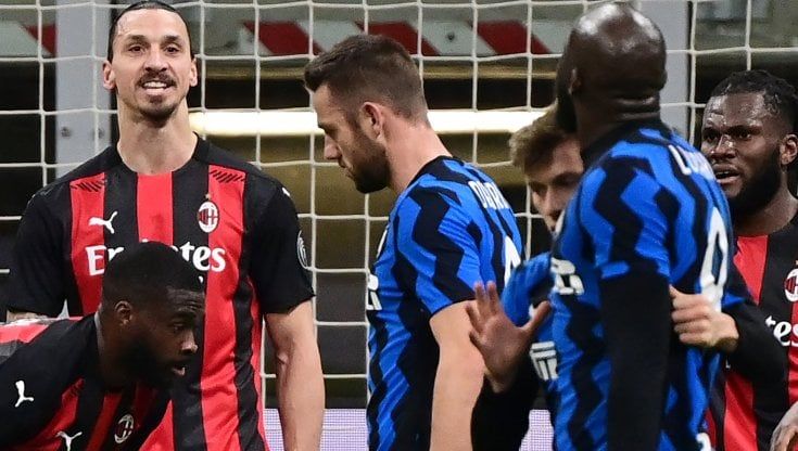 Schiaffi 'no look', provocazioni, colpi e minacce: quando Ibra trasforma lo stadio in un cortile
