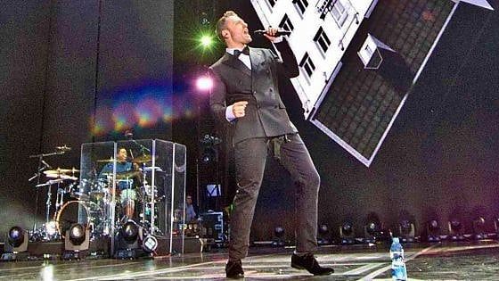 Bari, salvo il concerto di Tiziano Ferro: gli organizzatori saldano il debito con il Comune