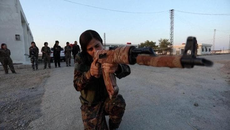Siria: simbolo della guerra all'Isis e dell'emancipazione, le "Leonesse" cercano un nuovo futuro