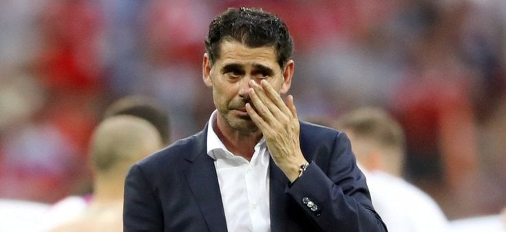 Spagna, Hierro: "Il principale responsabile sono io". Iniesta lascia la Nazionale