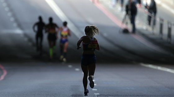 Corsa e tai chi, elisir per gli over 50: lunga vita a neuroni e memoria