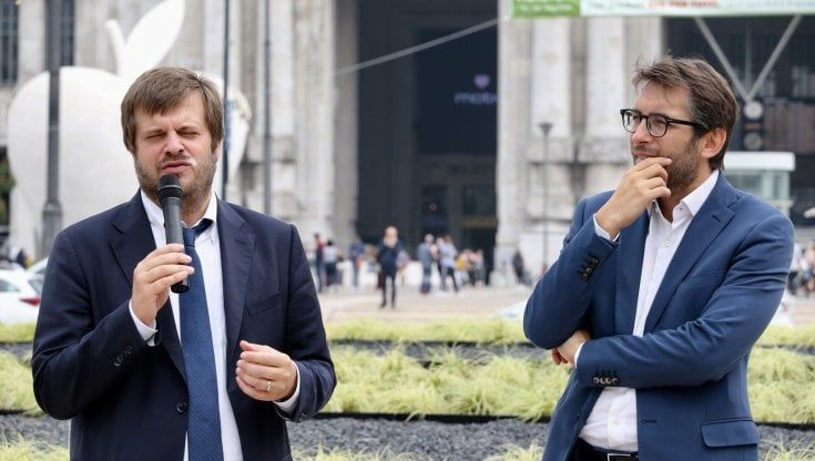 Regionali in Lombardia, per il Pd è l'ora delle scelte. Gori: "Ticket con Moratti numero due o primarie". Majorino: "Alleanze prima dei nomi"