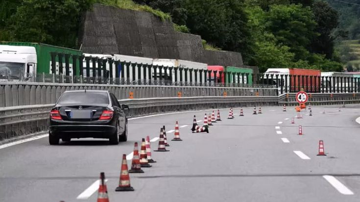 Cantieri e traffico in autostrada, ecco come funzioneranno i rimborsi per i ritardi. Via nel 2026