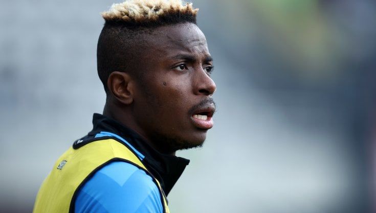 Osimhen: "Non toglierò più la maschera. Ora capisco perché molti giocatori restano a Napoli per tanti anni"