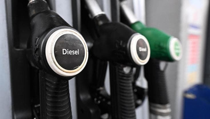 Irregolarità sui costi dei carburanti, multe da mille euro a 2 distributori di Lecce. Come facevano