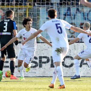 Fiorentina, spettacolo e batticuore: resta al terzo posto