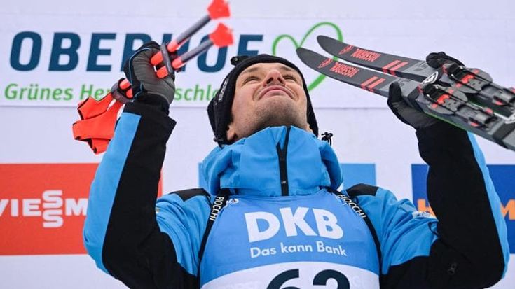 Biathlon, Giacomel vince a Oberhof e pensa all’amico scomparso Bakken: “E’ per lui”