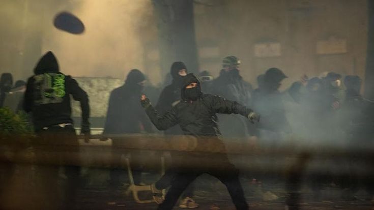 “In quei cento metri la metamorfosi No Tav”: ecco la tecnica dei militanti di Askatasuna