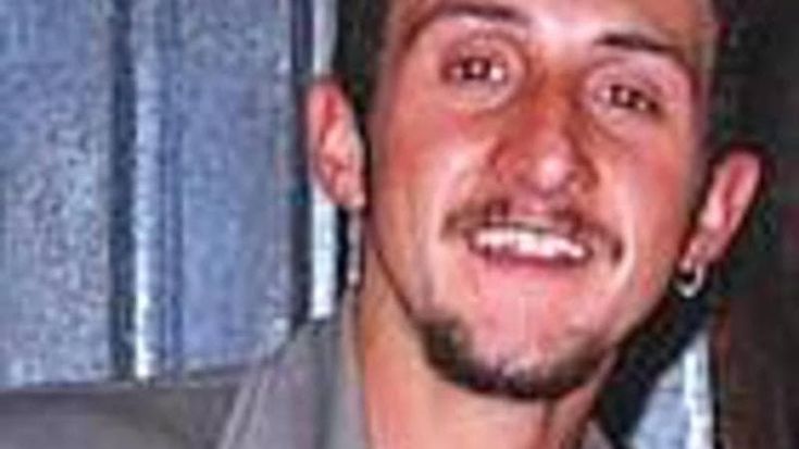 Il mistero di Stefano Gonella: archiviato per la terza volta il fascicolo dell’omicidio del giovane portiere di notte