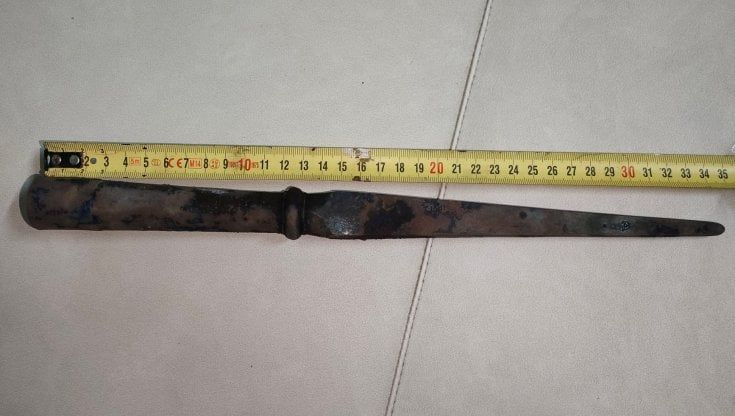 Ispica, rinvenuta in mare una punta di lancia in bronzo di età arcaica 
