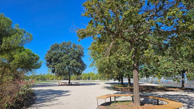 I mille colori del Parco di Centocelle, boschetti, area giochi e una piazza: riapre il 22 settembre