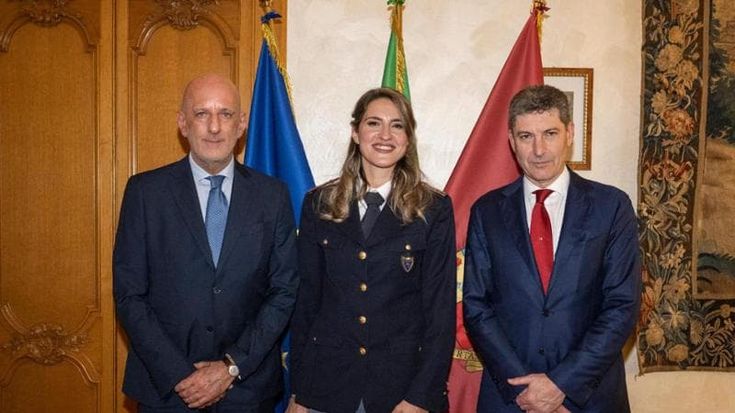 “Ho convinto una donna a non gettarsi dall’ottavo piano: io poliziotta ma prima ancora essere umano”
