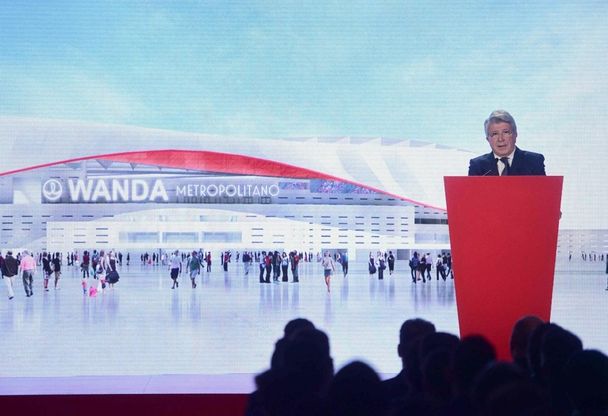 Spagna, l'Atletico presenta il nome del nuovo stadio e il logo rinnovato