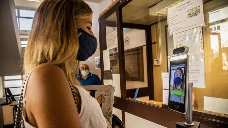 Scuola, emergenza prof di sostegno: più di una cattedra su due è precaria
