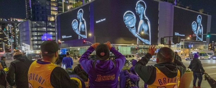 Basket, identificati i corpi di Kobe Bryant e di altre tre persone. La moglie Vanessa: "Devastata"