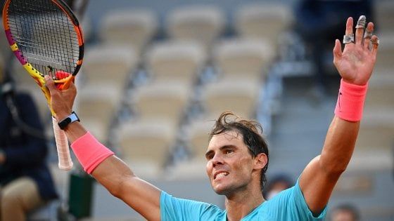 Tennis, Roland Garros: Nadal alla tredicesima finale, ed è ancora sfida con Djokovic
