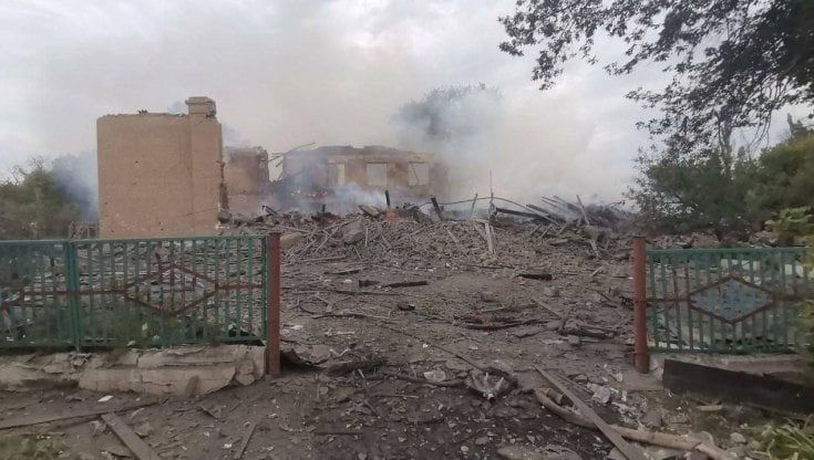 Un missile ucraino polverizza la base dei mercenari russi della Wagner a Popasna, nel Donbass 
